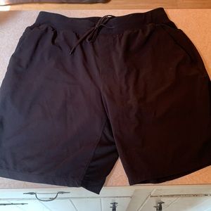 Lululemon mens 9” shorts medium.